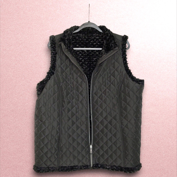 Black Reversible Faux Fur Quilted Zip Vest with Pocket Size XL Denim & Co. - Picture 8 of 10